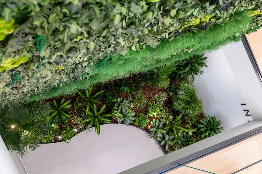 Head Quarter Domino Infissi