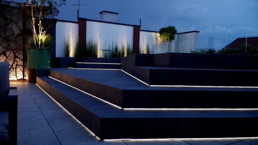 una piscina sul tetto